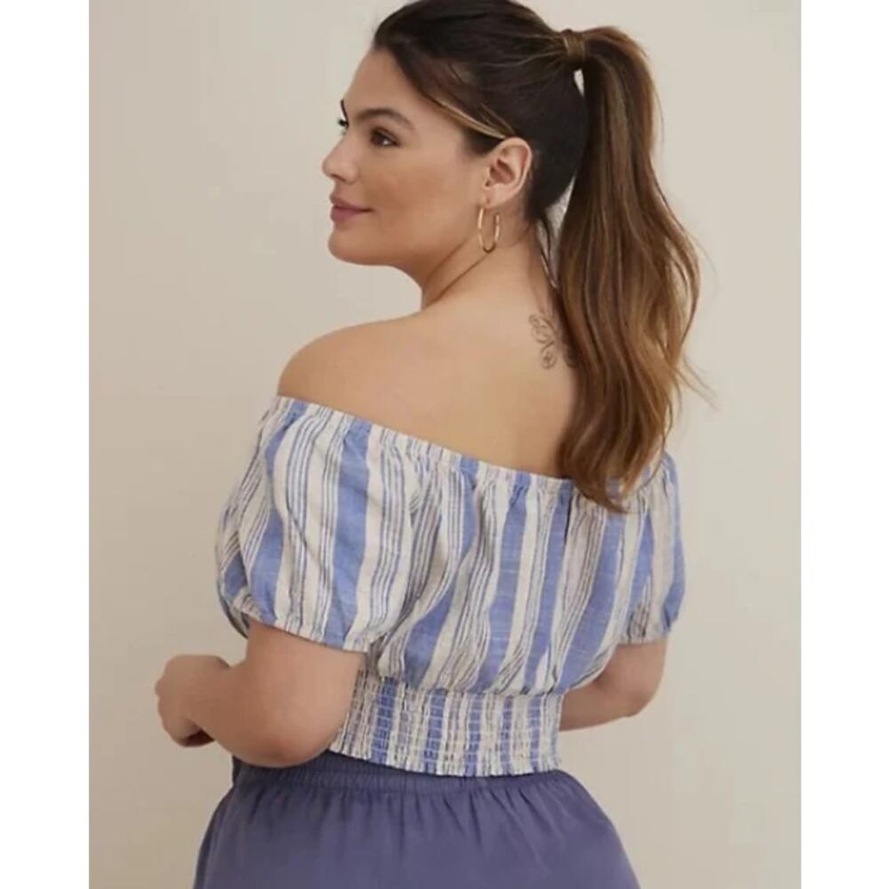 NWT Torrid Linen Blend Smocked Waist Off-Shoulder Crop Top Size 2 (2X, 18-20) - Picture 2 of 9